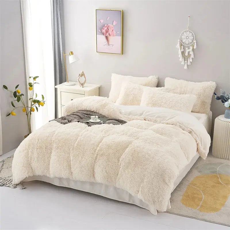Plush Duvet Cover, Three-Piece Set Pillowcase Warm And Cozy Bedding